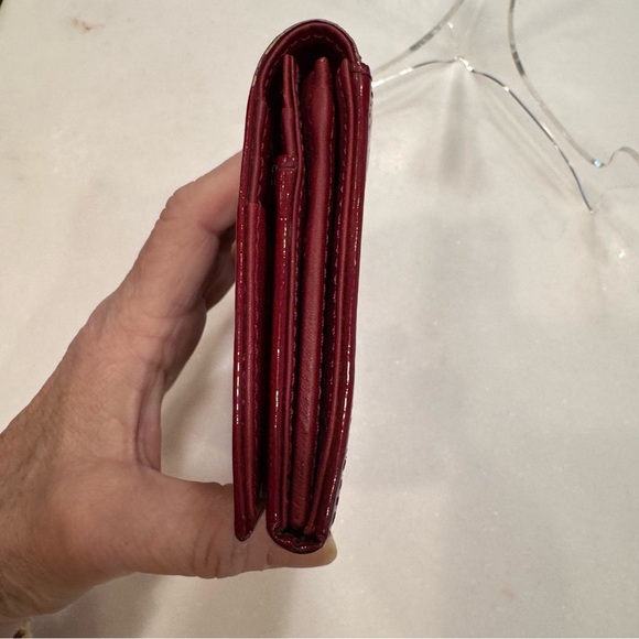 BURBERRY Nova Check Patent Leather Bi-fold Long Wallet Red - Picture 3 of 16